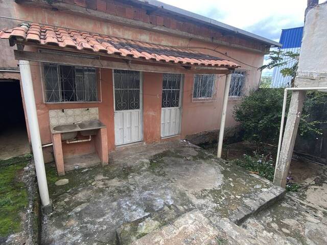 #552 - Kitnet para Locação em Visconde do Rio Branco - MG - 1