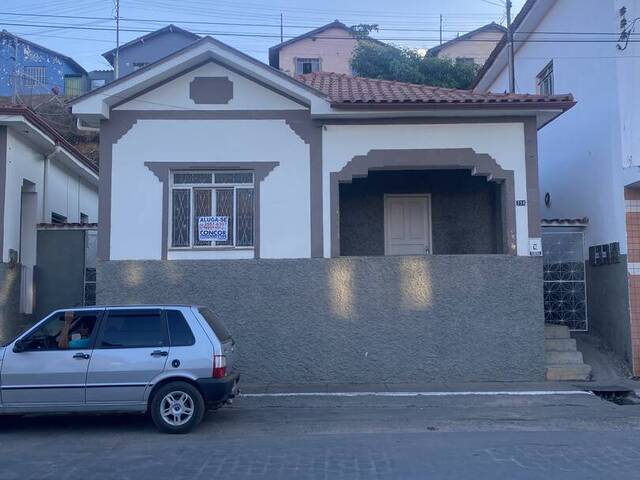 #580 - Casa para Locação em Visconde do Rio Branco - MG