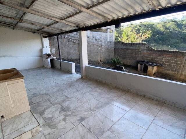 #584 - Casa para Locação em Visconde do Rio Branco - MG - 2