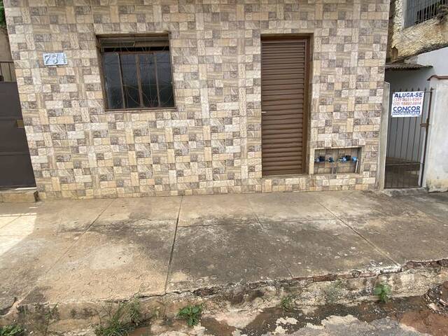 #609 - Casa para Locação em Visconde do Rio Branco - MG - 1