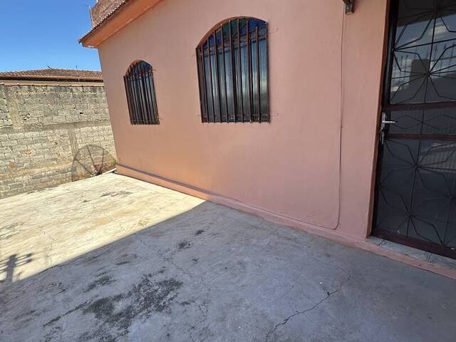 Casa para Locação em Visconde do Rio Branco - 3