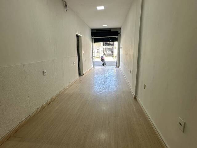 Sala para Locação em Visconde do Rio Branco - 2