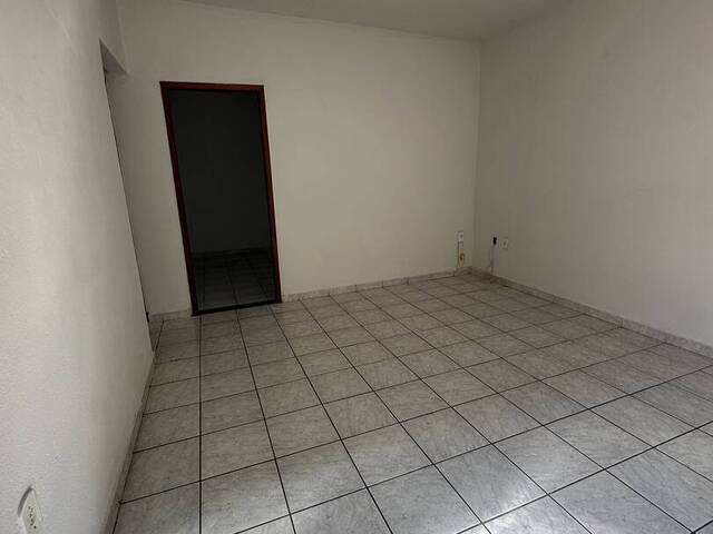 #636 - Casa para Locação em Visconde do Rio Branco - MG - 3