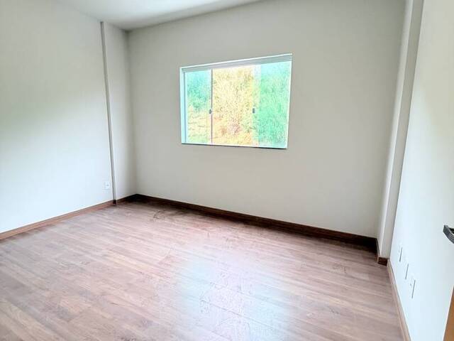 Apartamento para Locação em Visconde do Rio Branco - 4